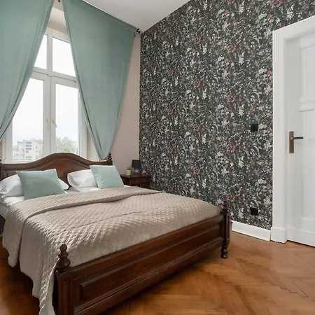Apartmán Klimatyczny Retro Niedaleko Ulicy Piotrkowskiej By Renters *