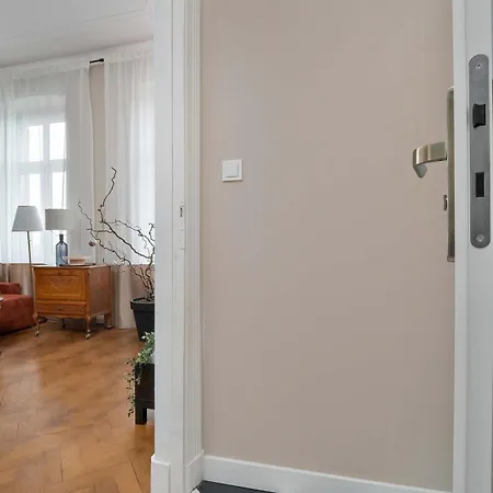 Klimatyczny Retro Niedaleko Ulicy Piotrkowskiej By Renters