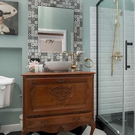 Klimatyczny Retro Niedaleko Ulicy Piotrkowskiej By Renters Lodž